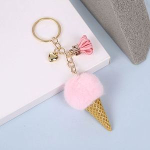 Porte-clés en peluche mignon et moelleux en forme de crème glacée, porte-clés pompon, pendentifs pour sacs à main, accessoires de voiture en forme de crème glacée, porte-clés pompon en fourrure - Product Image 4