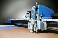 Machine de découpe de papier CNC RUIZHOU RZCRT-1510E 220V/380V Haute Productivité 100m/min avec Moteur Servo et Couteau Oscillant – Composants Clés