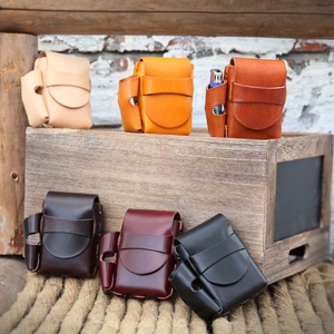 2023 nouvelle mode marron hommes Vintage en cuir de vachette véritable <span class=keywords><strong>étui</strong></span> <span class=keywords><strong>à</strong></span> cigarettes mince avec briquet en gros - Product Image 2