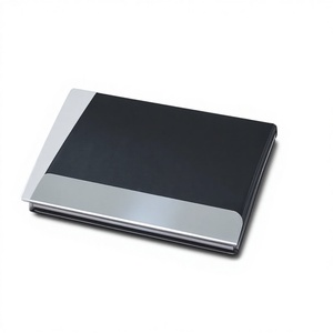 Porte-cartes de visite professionnel en acier inoxydable et cuir PU métallisé, design haut de gamme, durable, de qualité supérieure, fait main - Product Image 1