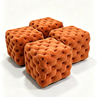 Pouf ottoman moderne en tissu velours capitonné, cube modulaire, repose-pieds et siège supplémentaire pour salon d'appartement