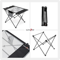Table de camping pliable en tissu Core, compacte et légère, avec porte-gobelet et poche latérale pour pelouse/extérieur