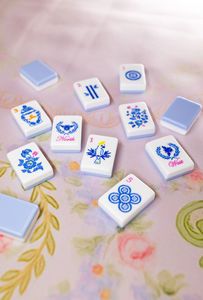 Tuiles <span class=keywords><strong>de</strong></span> Mahjong <span class=keywords><strong>de</strong></span> Luxe Personnalisées, Acrylique Cristal 4 Couches, Finition Polie à la Main, Écologiques, Durables, Portables, Ensemble <span class=keywords><strong>de</strong></span> 160 Pièces pour la <span class=keywords><strong>Famille</strong></span> - Product Image 3