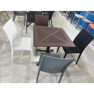 Fauteuil d'extérieur empilable <span class=keywords><strong>de</strong></span> style moderne avec structure en <span class=keywords><strong>plastique</strong></span> et design en rotin tressé, mobilier <span class=keywords><strong>de</strong></span> <span class=keywords><strong>jardin</strong></span> et <span class=keywords><strong>de</strong></span> cour, ensemble <span class=keywords><strong>de</strong></span> <span class=keywords><strong>jardin</strong></span> - Product Image 4