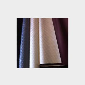 ผ้าใบโพลีเอสเตอร์เคลือบพีวีซี 100% ป้องกันไฟฟ้าสถิต กันน้ำ กันแสง สำหรับม่านรถยนต์ ผ้าใบกันไฟสำหรับอุตสาหกรรม - Product Image 1