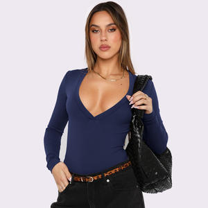 Vendita calda moda Y2K t-shirt Slim da donna Sexy <span class=keywords><strong>scollo</strong></span> <span class=keywords><strong>profondo</strong></span> traspirante in cotone bianco manica lunga tinta unita stile Casual - Product Image 2