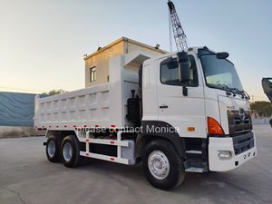 Camion à benne basculante 700 d'occasion HINO 6*4/Camion à benne basculante HINO en stock - Product Image 4