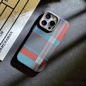 Para IPhone16PROMAX Funda para teléfono móvil <span class=keywords><strong>Fibra</strong></span> de carbono texturizada magnética luminosa para iPhone 16 Funda protectora - Product Image 2