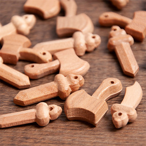 Cuchillo, espada y hacha de madera de durazno Linglong Pavilion de 3 cm, artículos de artesanía para decoración del hogar - Product Image 1