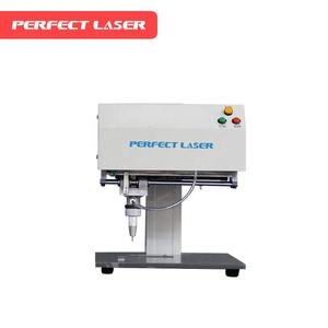 Machine de marquage de profondeur en métal à ligne solide par laser-matrice, contrôlée par ordinateur, aiguille, plaque signalétique en aluminium, graveur de porte-clés - Product Image 1