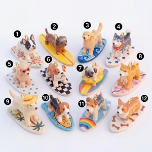 Porte-clés mignon chien surfiste, <span class=keywords><strong>mini</strong></span> chien sur planche de surf, breloque de sac, pendentif artisanal DIY, accessoire de plage estival pour femmes et filles - Product Image 3