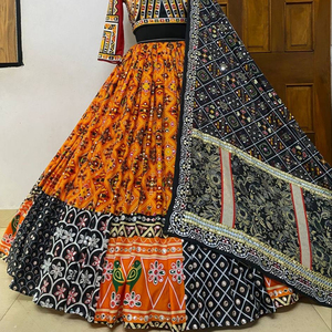 Lehenga choli สำหรับผู้หญิงและเด็กผู้หญิงการออกแบบใหม่ที่มีคุณภาพระดับพรีเมียม - Product Image 1