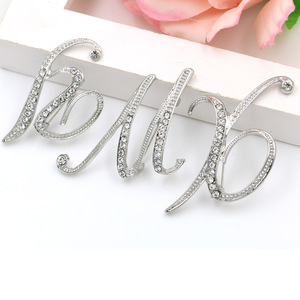 Broche de Moda con <span class=keywords><strong>el</strong></span> Alfabeto Inglés, Incrustado con Diamantes de Imitación, Broche de Aleación, Accesorio de Ropa Simple, Pin - Product Image 4