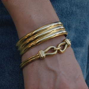 Bracelets et Joncs Élégants en Acier Inoxydable Massif 316L Plaqué Or 18K pour Femme – Bijoux Tendance - Product Image 1