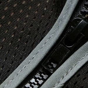 เสื้อกั๊กนิรภัยสะท้อนแสงแบบกำหนดเองได้ ผลิตจากโพลีเอสเตอร์ สำหรับงานก่อสร้าง - Product Image 6