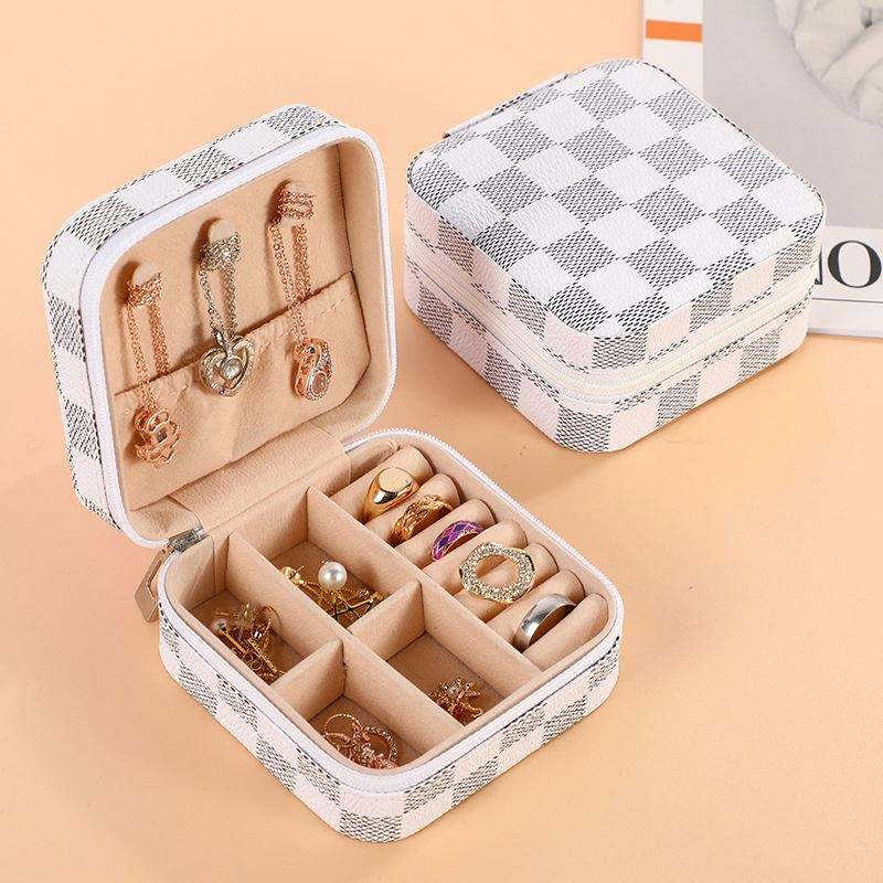 Custom Travel Jewelry Storage case Round Pu Leather Necklace