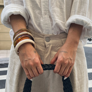 Fashion Amber <b>Resin</b> Bangle Punk Style Texture Acrylic Dyeing Circular Bracelet Bangle for Women - Product Image 3