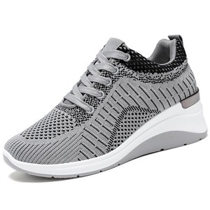 Zapatos Deportivos de Plataforma con Malla Transpirable para Mujer, Diseño Moderno de Alta Calidad con Logotipo Personalizado, Zapatos Casuales con Aumento de Altura - Product Image 3