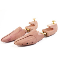 Arbre à chaussures en cèdre rouge américain naturel Personnaliser l'arbre à chaussures en bois pour l'hôtel