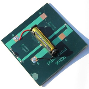 แผงชาร์จพลังงานแสงอาทิตย์ 90x90 มม. 1W 2V สำหรับแบตเตอรี่แบบชาร์จได้ AAA ใช้กับแบตเตอรี่มาตรฐาน - Product Image 4