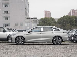 2025 vendita calda Chery Arrizo 8 Turbo nuovo stile Euro VI ACC FWD berlina R18 dimensioni dello sterzo sinistro Automobile veloce a buon mercato cinese - Product Image 5