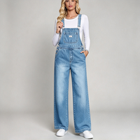 Salopette en jean bleu clair à jambes larges pour le week-end, tenue décontractée pour le brunch au café du matin