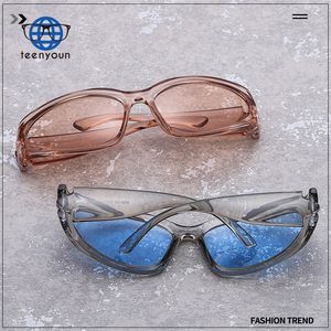 نظارات شمسية من Teenyoun بالجملة للف حول الموضة cy2k جمالية نظارات شمسية بيضاوية عتيقة داكنة للرجال والنساء - Product Image 5