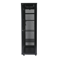 Armoires de réseau de centre de données extérieures 42U personnalisées porte en verre 19 pouces hub réseau serveur support montable au sol stock réseau