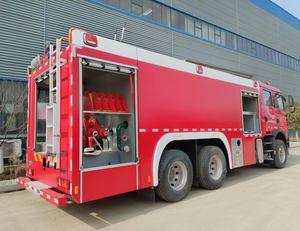 Le Nouveau Camion <span class=keywords><strong>Pompier</strong></span> et <span class=keywords><strong>Véhicule</strong></span> de Secours d'Urgence Diesel 6x4 est Utilisé pour les Interventions en Cas de Catastrophe et la Lutte Contre les Incendies. - Product Image 4