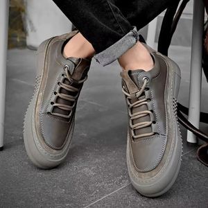 Sneakers tendance pour hommes, nouveaux mocassins respirants, chaussures en cuir décontractées - Product Image 3