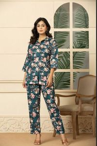 Ensemble coordonné pour femmes de haute qualité, ensemble coordonné tendance, collection d'ensembles coordonnés pour femmes au meilleur prix par le fabricant - Product Image 2