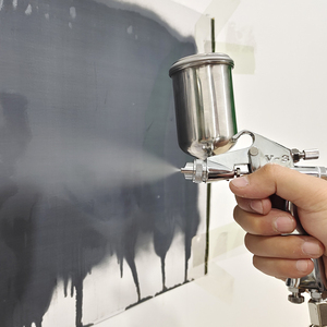 Pistola de pintura neumática Precision <span class=keywords><strong>V3</strong></span> de calibre pequeño, ideal para trabajos delicados de arte y pulverización de productos artesanales. - Product Image 1