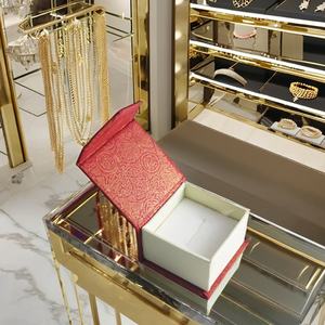 Cajas Rígidas para Regalo Crown Win, con Estampado en Relieve con Lámina Dorada 4C, Forro de Esponja con Protección UV, Cierre Magnético, Impresión Invisible para Joyería - Product Image 1