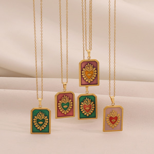 Pendentif Cœur Multicolore Carte de <span class=keywords><strong>Tarot</strong></span> Personnalisé en Acier Inoxydable pour Femme avec Chaînes en Bambou Tendance Sportif Nouveau Modèle Transfrontalier - Product Image 1