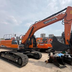 Excavadora hidráulica de cadenas Doosan DX225 de 22 toneladas de segunda mano de alta calidad, adecuada para trabajos de terraplenes y construcción de carreteras. - Product Image 1