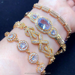 <span class=keywords><strong>Bracelet</strong></span> tendance pour femme en cuivre plaqué <span class=keywords><strong>or</strong></span> 18 carats, avec pendentif papillon trèfle, bijoux en gros, <span class=keywords><strong>bracelet</strong></span> avec charme en zircon diamant - Product Image 5