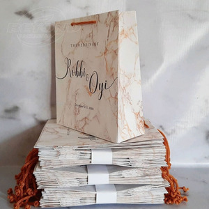 Commercio all'ingrosso al dettaglio di lusso riciclato Logo personalizzato stampa di gioielli regalo scarpe vestiti portano carta Kraft sacchetti per la spesa di imballaggio - Product Image 5