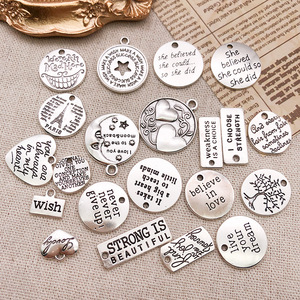 Colgantes de metal de aleación con letras inspiradoras grabadas en plata antigua para accesorios de fabricación de joyería DIY. - Product Image 2