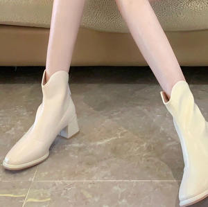 Botines Blancos de Mujer Otoño Invierno 2026, Punta Cuadrada, Tacón Grueso, Forro de Felpa, Cierre Trasero con Cremallera, Tacón Alto, Color Nude - Product Image 3