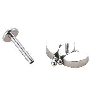Venta al por mayor internamente roscado titanio cuerpo Piercing Labret joyería 3 Marquesa CZ 5 bolas racimo superior nariz anillos internamente - Product Image 3