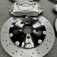 Kit de frein avant à six pistons avec étrier de frein et disque en céramique carbone compatible avec Infiniti Q50/G37 NV200 J32 Volkswagen Golf GTI CC
