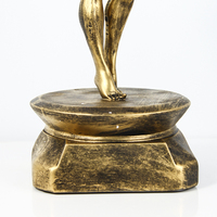 Résine Femme Bodybuilding Trophée Statue Folk Art Style Building Design pour la décoration de la maison pour les cadeaux Souvenirs Compétitions