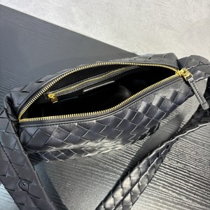 Mini Woven Leather Crossbody Bag Adjustable Strap <b>Small</b> Cowhide Women's Messenger <b>Handbag</b> - Product Image 6