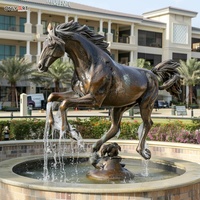 Shopping hôtel décor extérieur grand métal Animal cheval Statue piscine annulaire grandeur nature Bronze galop cheval Sculpture fontaine