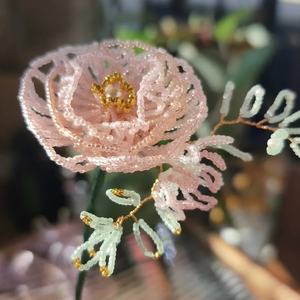 Arte Floreale Resistente al Calore: Perché le Ville di Dubai Preferiscono Fiori in Vetro Lavorati a Mano. - Product Image 1
