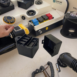 Porte-fusible 4 voies Auto <span class=keywords><strong>12V</strong></span> avec bornes Capacité de <span class=keywords><strong>rupture</strong></span> haute/basse Couverture de protection universelle pour voiture bateau marine - Product Image 5