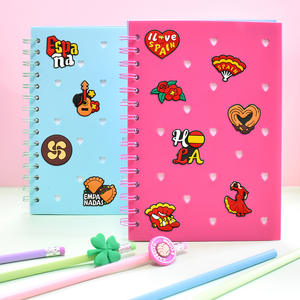 Vente chaude Creative Nouvelle Série Espagnole Sandales Charme Bricolage Accessoires Pvc Amovible Doux Colle Goutte En Plastique Semelle Chaussures Boucle - Product Image 3