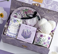Coffret Cadeau Spa Floral Violet Lavande Vintage Élégant Wisteria – Tasse en Céramique, Savon Parfumé, Thé Oolong, Serviette Ours, Ensemble de Bain de Luxe