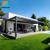 Pergola à toit à persiennes robuste en aluminium motorisée avec pare-soleil, écran latéral et clôture décorative pour projet de terrasse de villa
