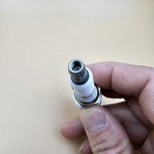 <span class=keywords><strong>Bougie</strong></span> d'<span class=keywords><strong>allumage</strong></span> en iridium de qualité supérieure à 3 électrodes 4937472 pour moteur à gaz naturel 6CT8.3/CGE8.3 - Product Image 4